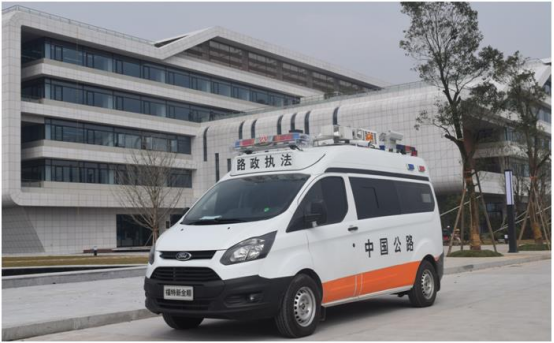 與疫情賽跑！“六合造”救護(hù)車奔赴抗疫一線